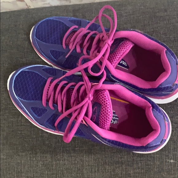 Champion women’s running shoes - Picture 3 of 6